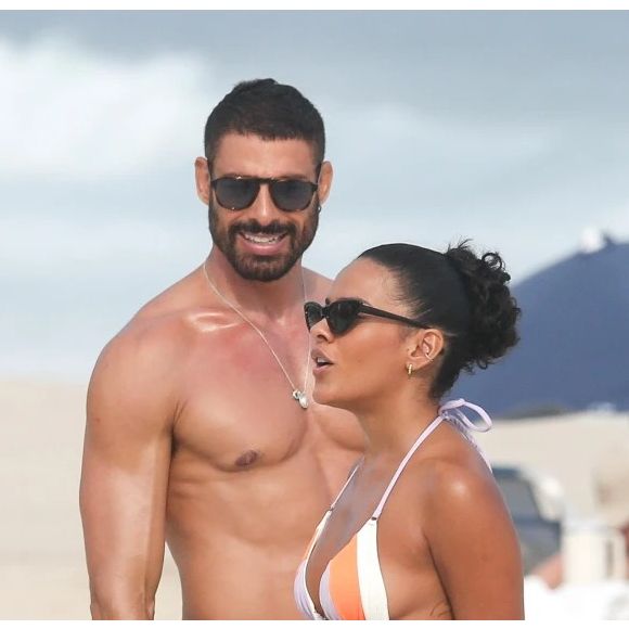 Maria de Fátima e Cauã Reymond são um dos protagonistas da nova versão de 'Vale Tudo', exibida pela Globo.