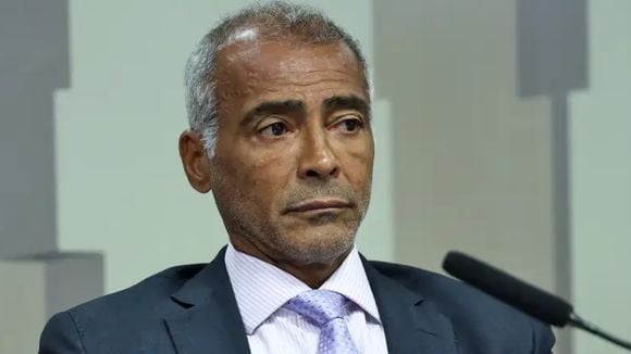 Aposentado do futebol, Romário reage após Justiça vetar bloqueio de contas; processo por dívida do Imposto de Renda corre desde 2002 e envolve filho e ex: valor inicial de R$ 297 mil já cresceu 185% em 24 anos
