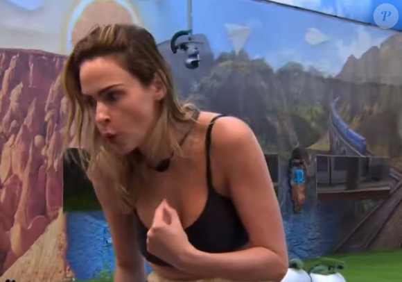 Ana Paula Renault se revoltou com Babu