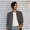 Nem branco, nem marrom: os novos tênis Nike Air Force 1 na cor 'folha de papel reciclado' são os mais confortáveis e chiques para combinar com jeans