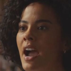 Bella Campos como Maria de Fátima em Vale Tudo: final da vilã gera polêmica no remake