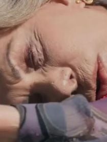 Qual é a vingança de Josefa em 'Três Graças'? Após quase morrer atropelada, mãe de Arminda promete derrubar a vilã de Grazi Massafera com segredo cabeludo