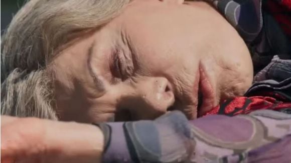 Qual é a vingança de Josefa em 'Três Graças'? Após quase morrer atropelada, mãe de Arminda promete derrubar a vilã de Grazi Massafera com segredo cabeludo