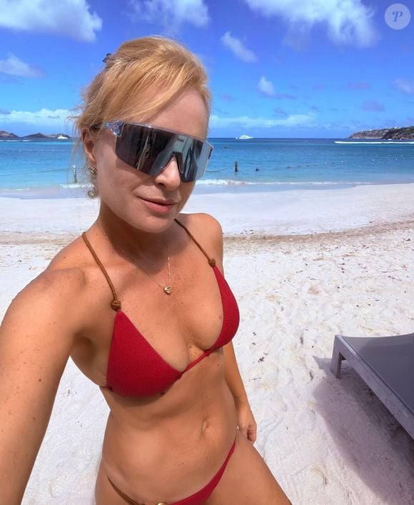 E por último, mas não menos importante, o biquíni vermelho com nó náutico usado pela apresentadora famosa pela sua pinta deu o que falar