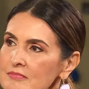 A jornalista Fátima Bernardes publicou um vídeo em suas redes sociais para falar sobre os desafios da maternidade.