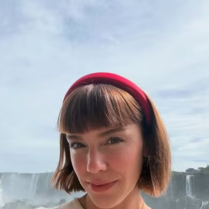 Alice Wegmann foi escolhida para interpretar Solange Duprat no remake de "Vale Tudo" (2025), papel originalmente vivido por Lídia Brondi na versão de 1988.