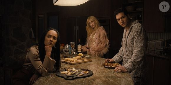 Com 84% de aprovação dos críticos no Rotten Tomatoes e nota 6,8/10 dos usuários no IMDb, 'Algo Horrível Vai Acontecer' está disponível na íntegra na Netflix