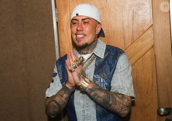 O vídeo voltou a ganhar visibilidade nas redes sociais, e um trecho específico levantou críticas ao funkeiro, sob a acusação de comportamento inadequado ao passar por Iza. Na gravação, a cantora cumprimentava outros artistas quando o gesto de MC Daniel foi interpretado como um olhar malicioso.