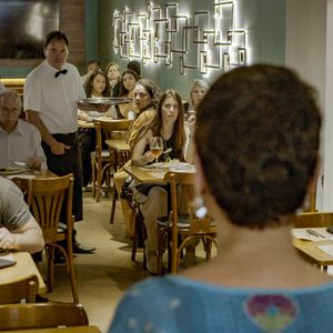 Celina (Malu Galli) impede tragédia com maionese intoxicada em 'Vale Tudo' no capítulo de 12 de agosto