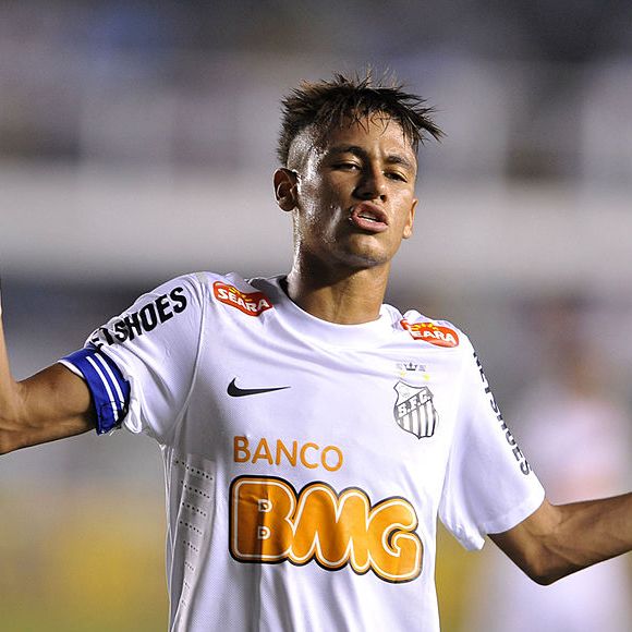 Onde assistir a reestreia de Neymar no Santos? Partida de retorno contra o Botafogo-SP acontece nesta quarta-feira (05/02)