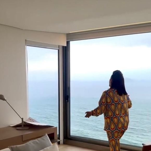 Segurança armada 24 horas, academia e sauna elevam o padrão de conforto no Cap Ferrat, novo endereço de Narcisa Tamborindeguy