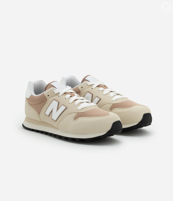 À venda na Renner por R$ 345,90: um sneaker pensado para os dias de meia-estação e fácil de combinar com tudo