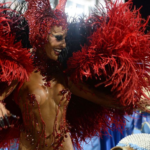 Carnaval 2025: Sabrina Sato mostrou toda a sintonia com os integrantes da Vila Isabel