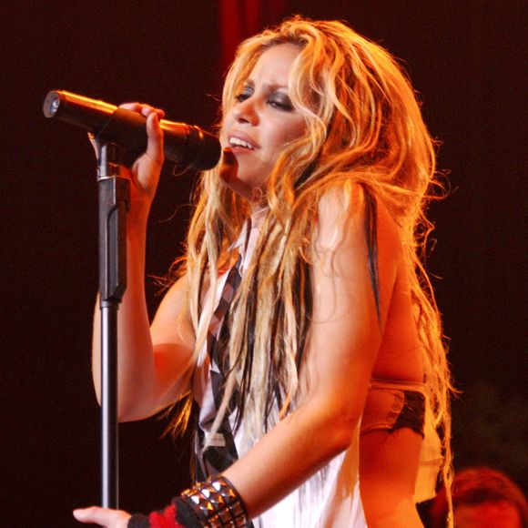 Outro hit de Shakira foi 'Waka Waka': para essa era, a sugestão é um perfume leve e despojado