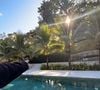Nova mansão de Zé Felipe tem piscina, sala de música e de estudos