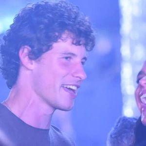 Bruna Marquezine e Shawn Mendes foram vistos em diversos momentos juntos no Brasil