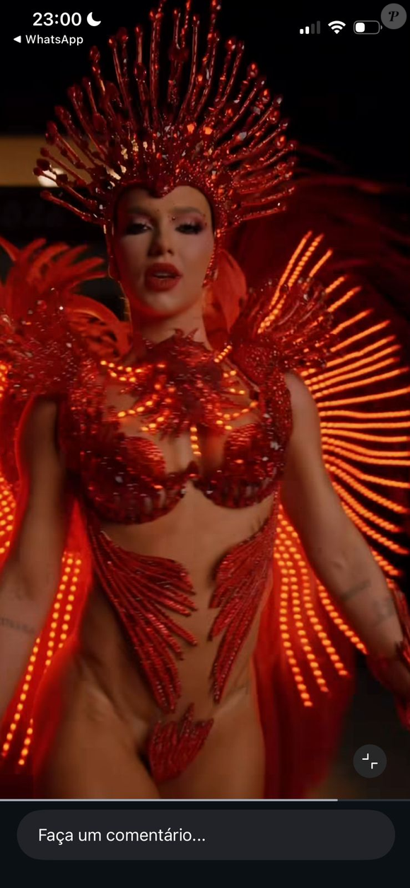 Virgínia estreia como rainha de bateria da Grande Rio na madrugada desta quarta-feira (18)