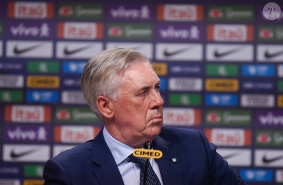 Horas após ser convocado por Ancelotti, o meia Joelinton se lesiona e pode ser cortado da Seleção