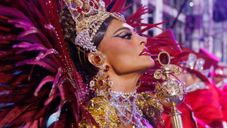 'Não posso seguir': Juliana Paes deixa posto de Rainha de Bateria da Viradouro após título no Carnaval 2026 e explica decisão emocionada