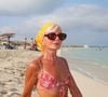 A bandana na cabeça é um dos acessórios que mais aparecem na tendência 'Dolce nonna', estética inspirada no estilo das avós italianas e que ganhou força no verão 2026