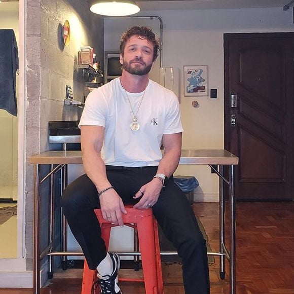 Diogo Venturieri afirma que a situação aconteceu nos bastidores durante a pandemia. Todos os profissionais na TV Globo haviam sido testados e estavam vacinados, segundo ele