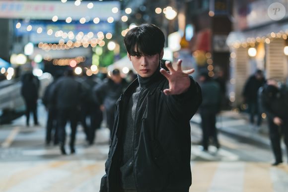 Cha Eun-woo, conhecido por 'Beleza Verdadeira', também está no elenco de 'Os SUPERtontos'