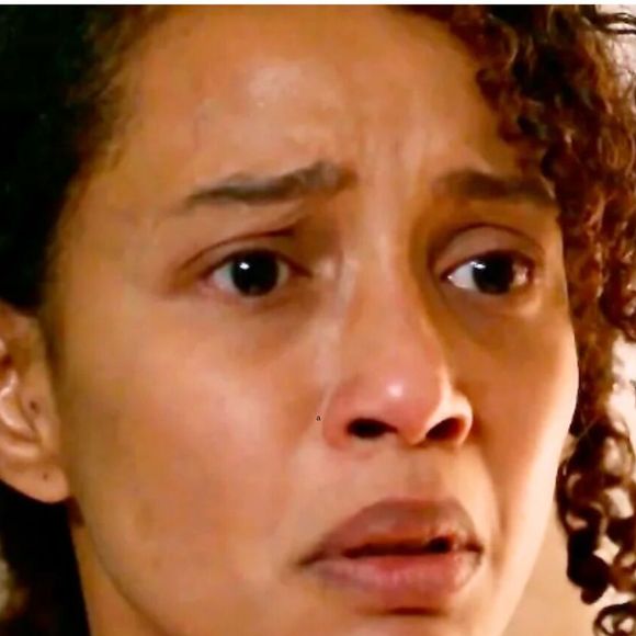 Nas cenas dos próximos capítulos de 'Vale Tudo', Raquel (Taís Araújo) descobre a verdadeira farsa de Maria de Fátima (Bella Campos).