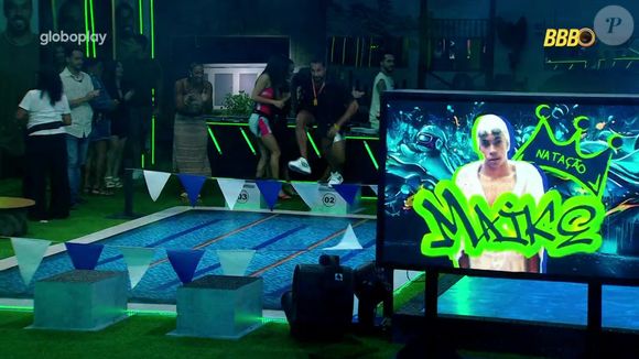 Festa do Líder Maike não terá presença de Vinícius no 'BBB 25' - a menos que o brother consiga encher os cinco tanques e voltar