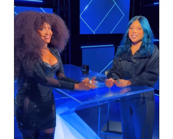 Durante o 'De Frente com Blogueirinha', a cantora explicou que a chamada 'super chuca' foi responsável por 14 kg de sua perda de peso