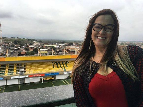 Na época, Nadine Gonçalves apostou em luzes para começar a mudar seu visual