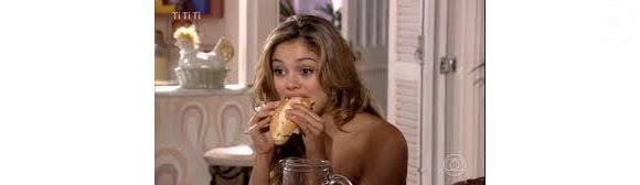 Empatia também entra em cena: ajudar a arrumar a mesa reforça laços, cooperação e hábitos de cuidado, influenciando diretamente o clima emocional dentro de casa