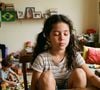 Um metanálise com 52 pesquisas, conduzido por Qi Zhang, da Universidade de Wisconsin-Madison, e Wongeun Ji, da Universidade Global de Handong, encontrou associações consistentes entre superproteção parental e níveis mais altos de ansiedade e depressão na vida adulta
