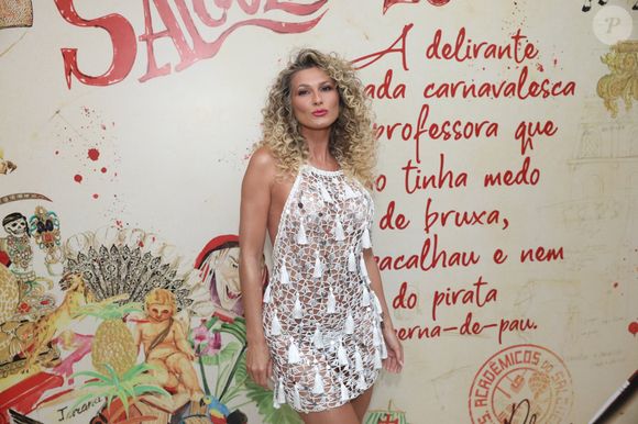 Lívia Andrade também teria sido investigada pelo motorista particular, que entregava informações sobre a rotina e a intimidade dela para o ex-marido