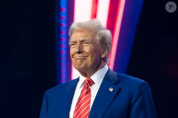 Após a vitória de Lula, Donald Trump, presidente dos Estados Unidos, recebeu súplicas de famosos para intervir no Brasil