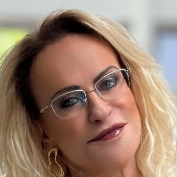 O hábito pouco comum que Ana Maria Braga mantém 21 anos depois da morte da mãe: 'Sempre foi muito crítica comigo'