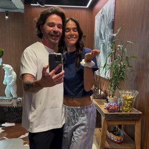 Bruna Marquezine cortou o cabelo um pouco abaixo do ombro