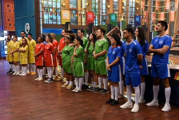 Com direito a comida de estádio, disputas individuais e muita pressão, o MasterChef Brasil 2026 formou oficialmente seu elenco e iniciou a corrida pelo prêmio de R$ 300 mil