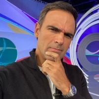 Tadeu Schmidt abandona tom 'bonzinho' com brothers após puxão de orelha da direção do 'BBB 25'