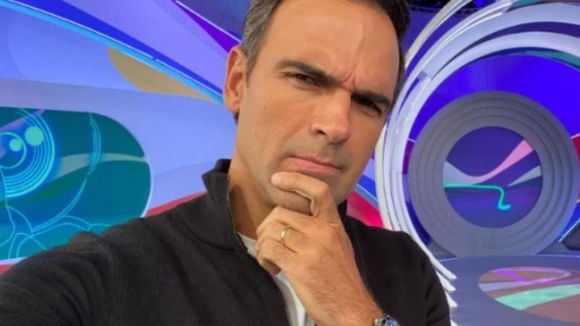 Tadeu Schmidt abandona tom 'bonzinho' com brothers após puxão de orelha da direção do 'BBB 25'