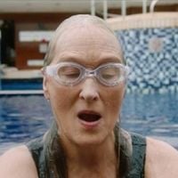 Aos 76 anos, Meryl Streep, de 'O Diabo Veste Prada', ensina que musculação é ótimo, mas a natação é o melhor exercício para a longevidade: 'Tento nadar uma milha todos os dias'