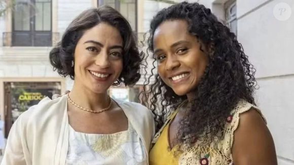 Novela 'Garota do Momento': Beatriz se apresenta como filha de Clarice no concurso de beleza.