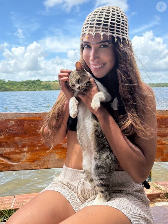 Morena Monaco confirmou as agressões e chegou a mostrar hematomas em seu corpo, especialmente na perna, que ficou com uma área roxa