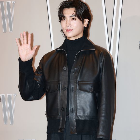 Park Hyung-sik fundou a própria agência de gestão de carreira, a P&Studio