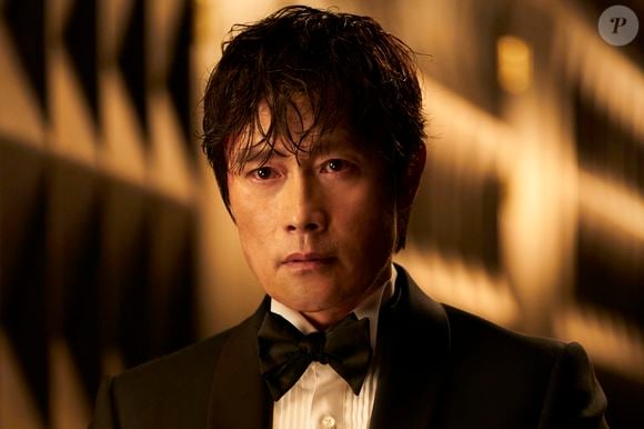 O principal vilão de 'Round 6' é o Front Man, interpretado pelo excelente ator Lee Byung-hun