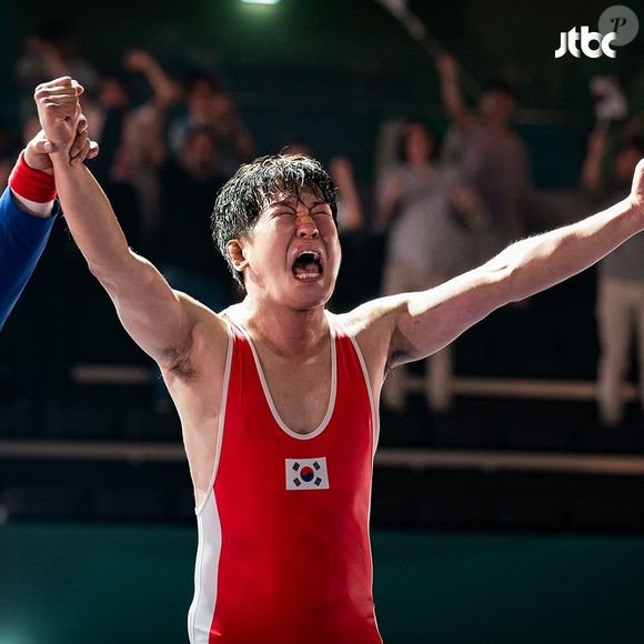 'Um Bom Garoto': Heo Sung-tae é Ko Man-sik, o líder da equipe policial que foi medalhista de bronze na luta livre nas Olimpíadas