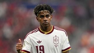 Com frango e molho de amendoim: astro da Espanha na Copa 2026, Lamine Yamal segue dieta restrita e tem prato inusitado como favorito antes dos jogos