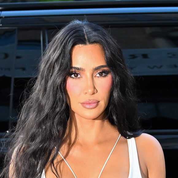 Treinos de Kim Kardashian são focados em levantamento de peso e não em cardiorrespiratórios