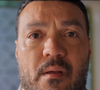 Misael (Belo) pede para Consuelo (Viviane Araújo) ficar, mas ela decide ir embora com outro amor no final de 'Três Graças'