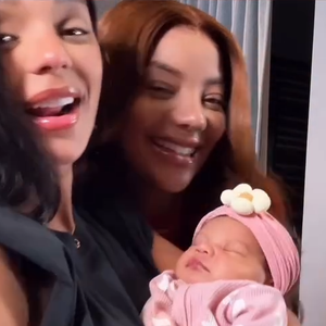 Rosto de Zuri, filha de Ludmilla e Brunna Gonçalves, é exibido no vídeo e arrancou comentários apaixonados nas redes sociais