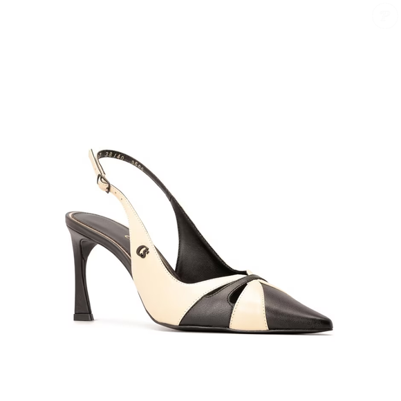 O bico fino alongado também ajuda a valorizar a silhueta e deixa qualquer produção instantaneamente mais sofisticada. Segundo informações da marca, o modelo bicolor custa R$ 419,93 no site oficial da Carmen Steffens